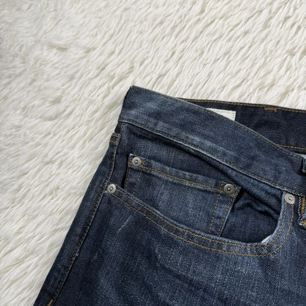 Banana Republic Straight Fit Jeans Mens Size 44x32 Indigo Preppy Casual Fade NWT